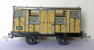 Les wagons de marchandises à l'échelle zéro Train_32