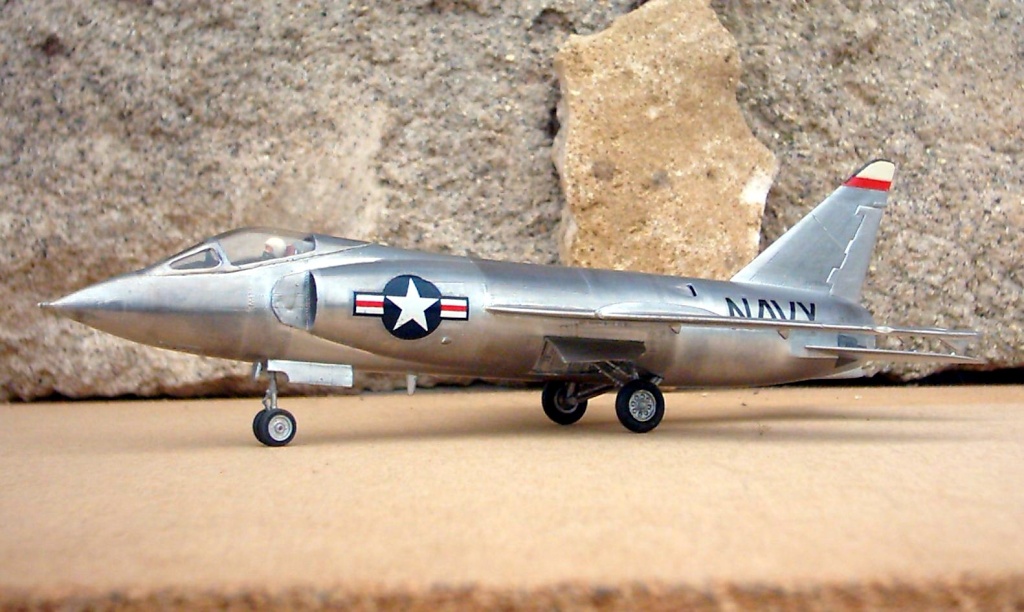 Grumman F9F-9 (F11F) Tiger, Lindberg 1/48, 1955 Grumma14