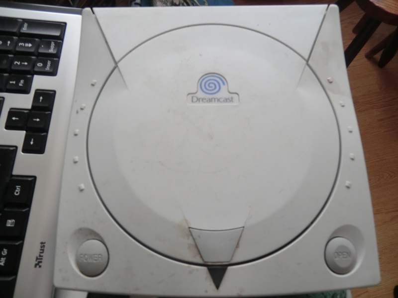 Born a acheté une 2em Dreamcast !!!!!! Cimg4713
