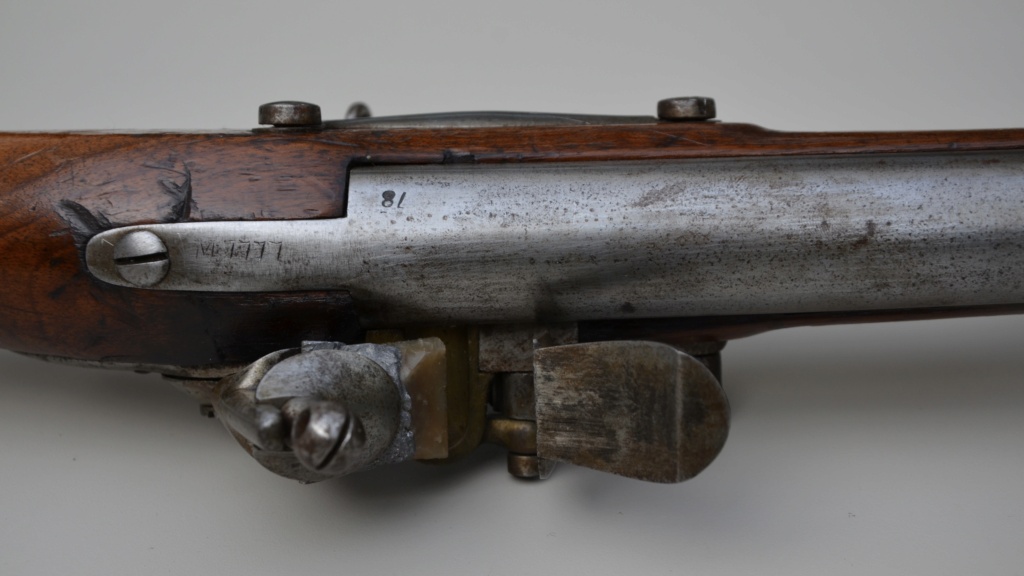 Fusil d'officier modèle 1777 fabriqué à Maubeuge en 1778 06a56710