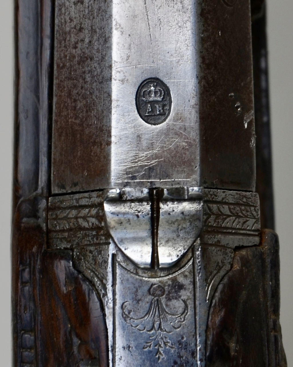 Un pistolet d’officier premier empire Broulet à Paris Dsc_1516