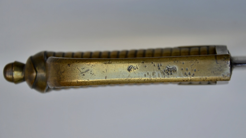 Les sabres briquets 1ère partie : les modèles 1767 et 1790 F7dfb310