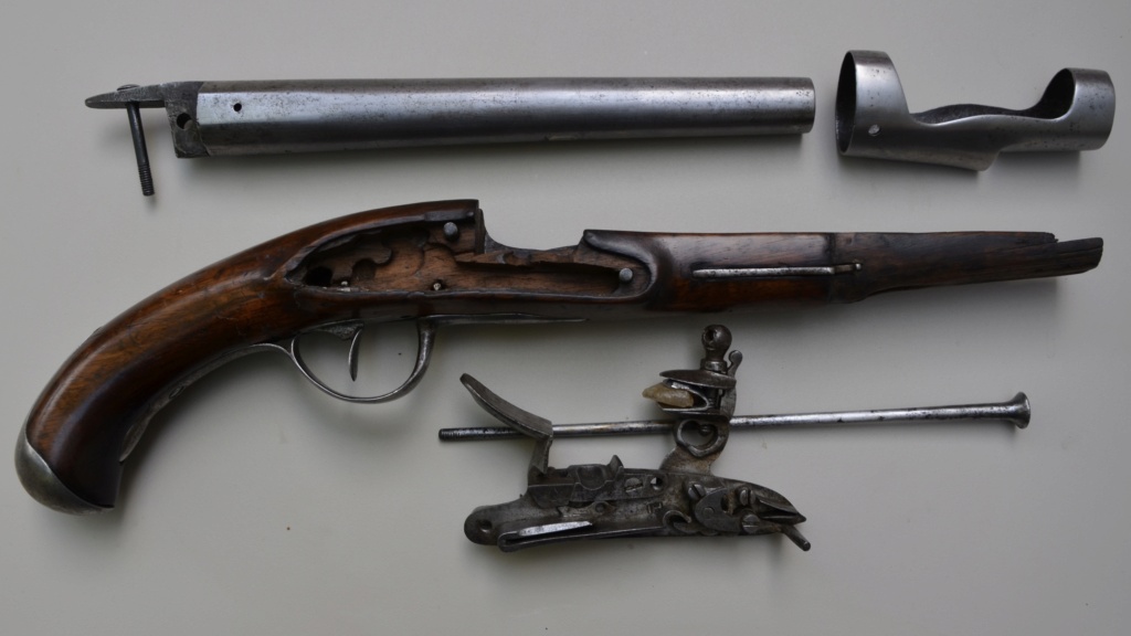 pistolet de cavalerie modèle 1763/66 de la période révolutionnaire Fca9ee10