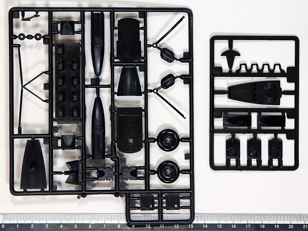 Junkers G.23/G.24 (1:72 - VEB Plasticart) Img_1642