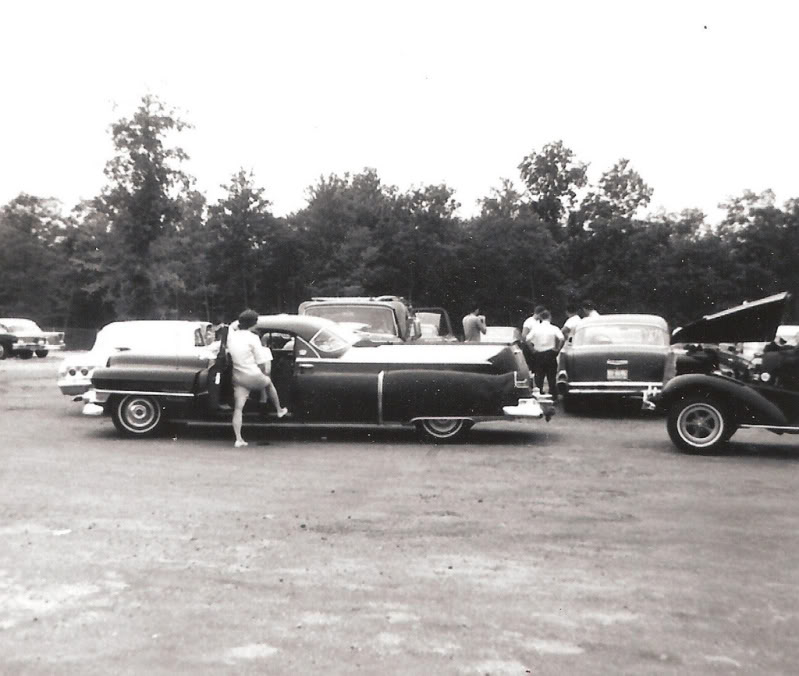 custom cars in the street - in situation ( vintage pics 1950's & 1960's)  - Page 2 6510