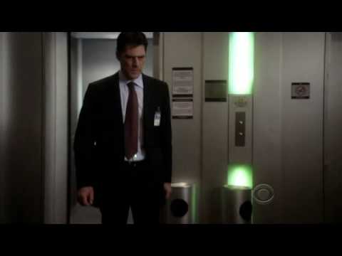 Screencaps de Hotch - Page 16 010