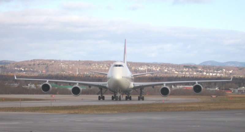 JAL 747  YQB - Page 2 B747-j11