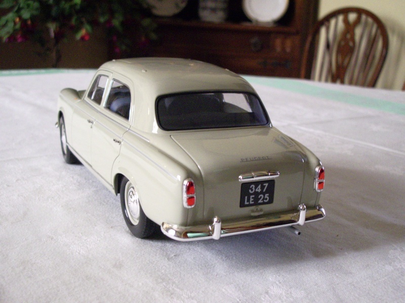 Peugeot 403 1968 Peugeo16