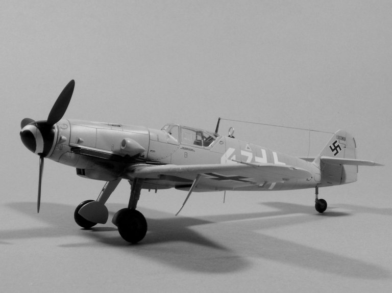 Bf.109 G-10 Mtt-Reg (43 blanc) - 1/72 - Fine-Molds - FINI ! 54nb10