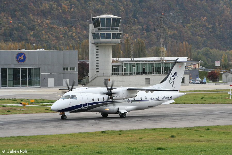 Dornier 328 + Hlicos Img_3611