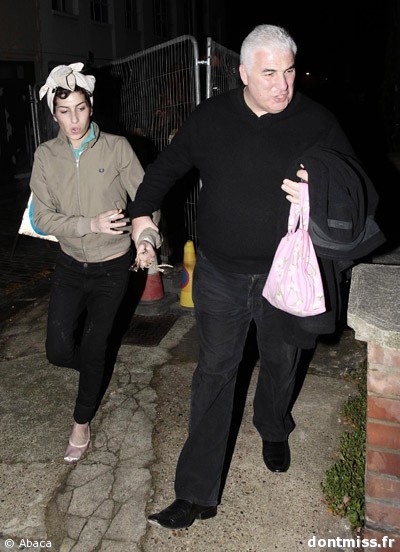 Le mari d'Amy Winehouse est sorti aujourd'hui de prison Amywin11