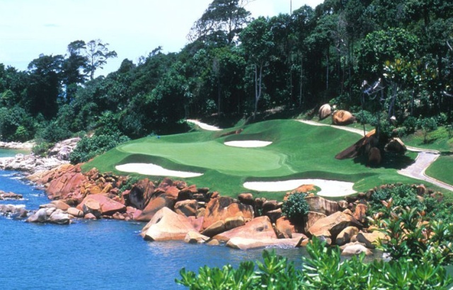 Reviews on Golf Courses Bintan10