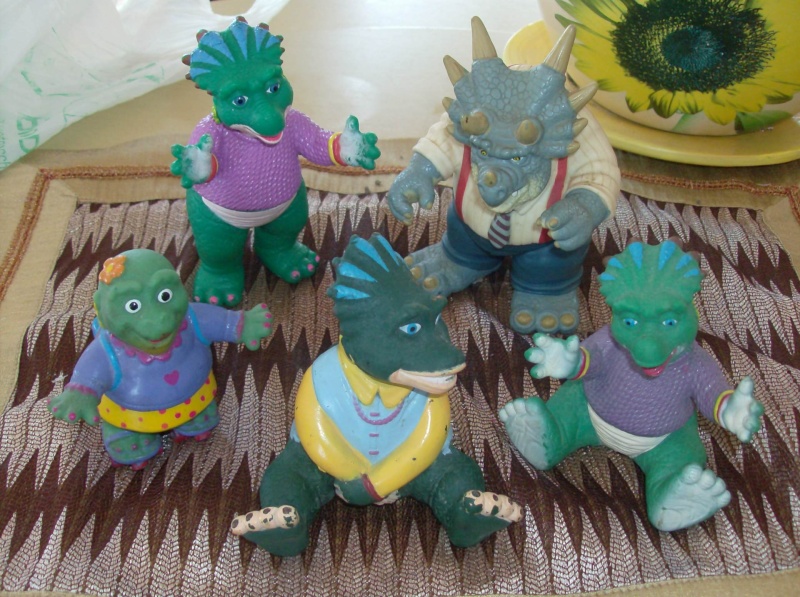 Dinosaurs pupazzetti serie televisiva Sinclair anni 90 Hpim3818