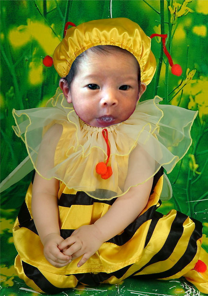 小妞愛搞怪 Bee10