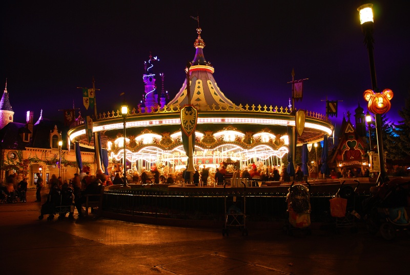 Vos photos nocturnes de Disneyland Paris - Page 6 Dsc_0710