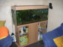 Aquarium quip 240L + meuble 02710