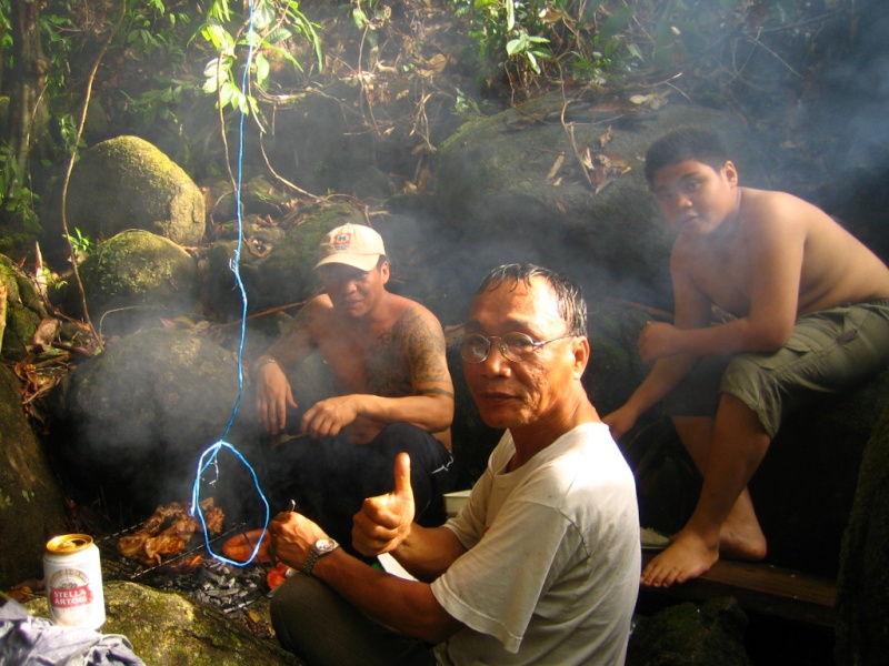 Borneo Tracks: Gunung Piuh Forest Resort Bbq10