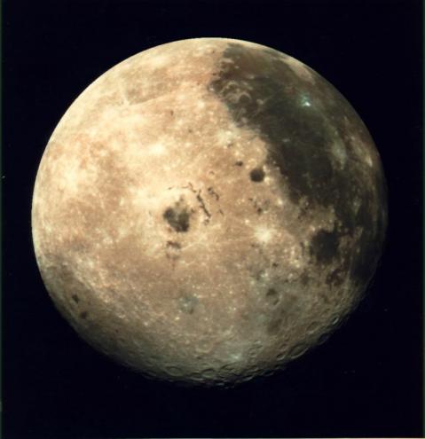 những hình ảnh về mặt trăng 47e54d11