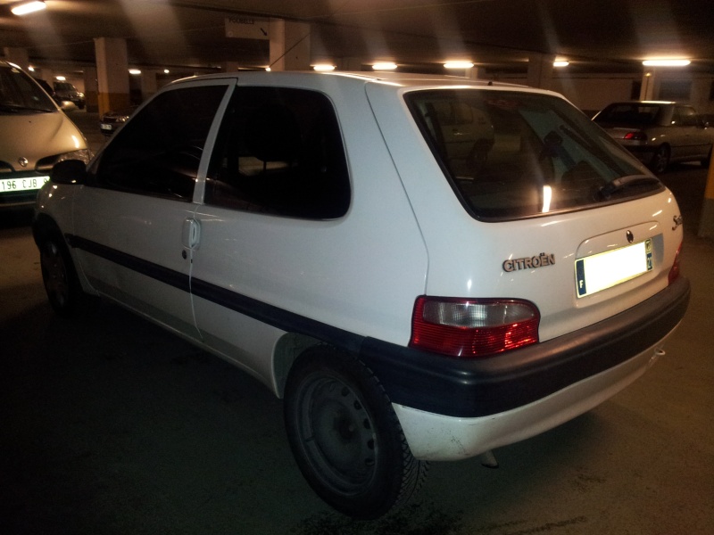 TRES BELLE CITROEN SAXO 1,5D faible KM 20130222