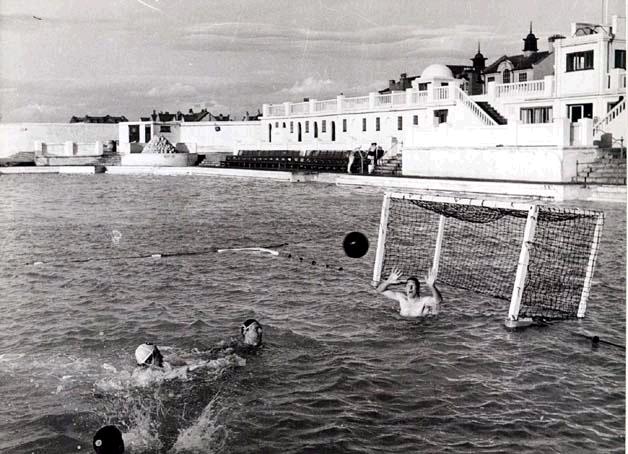 Hoylake Baths. 1913 / 1976 Hoylak11