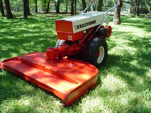 Info on lawn mowers Gravel10