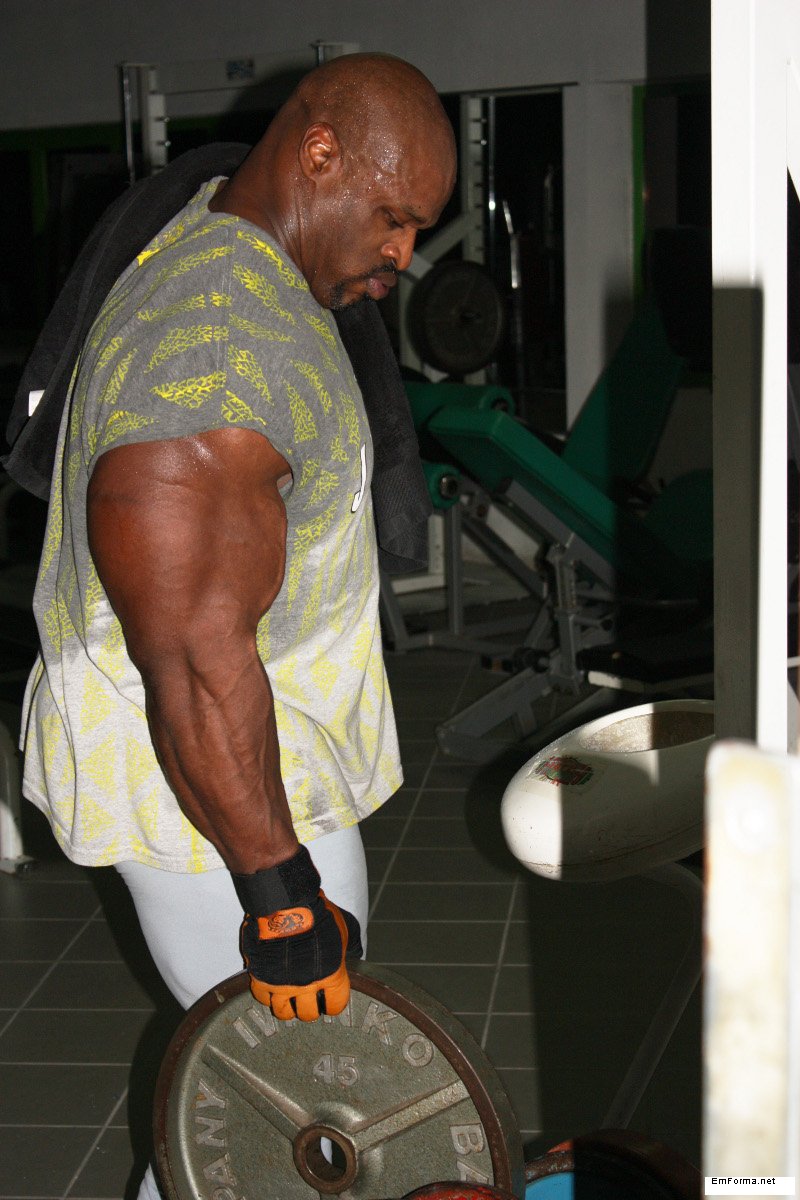 Ronnie Coleman - Page 14 Pzddnb10