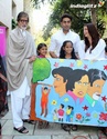Amitabh Supports Children Charity Org Plan India - Страница 2 1201210