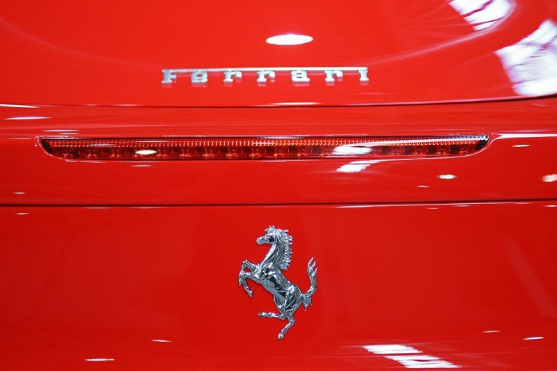 Amato Car Care in Team VS. Ferrari 458 Italia...LA Signora In Rosso... 07810