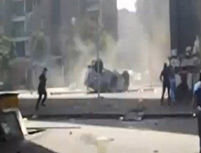 شاهد بالفيديو : سقوط مدرعة شرطة من أعلى كوبري اكتوبر 94570932
