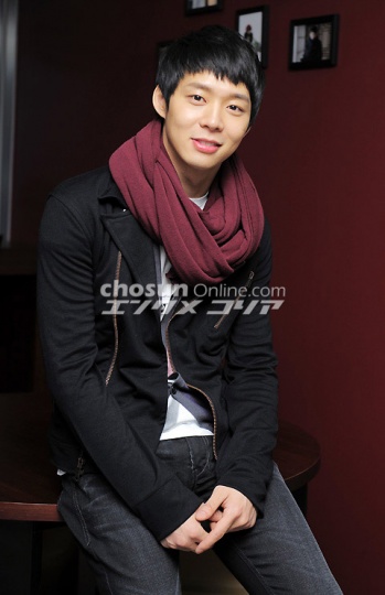 [Foto] Yoochun - Entrevista parte 2 1119