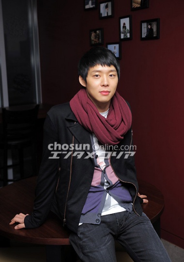 [Foto] Yoochun - Entrevista parte 2 921