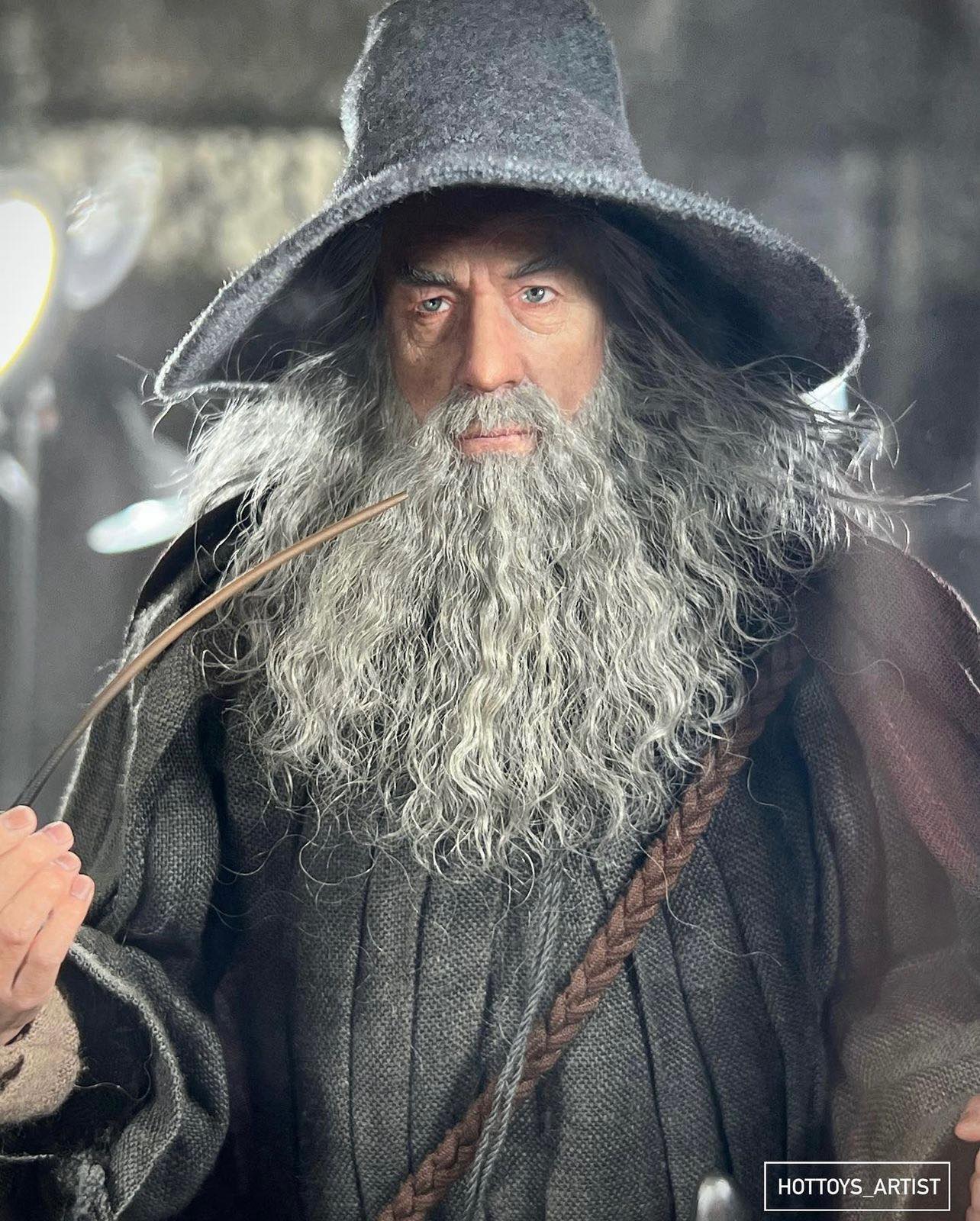 The Lord of the Rings : Gandalf the Grey - Page 2 32304310
