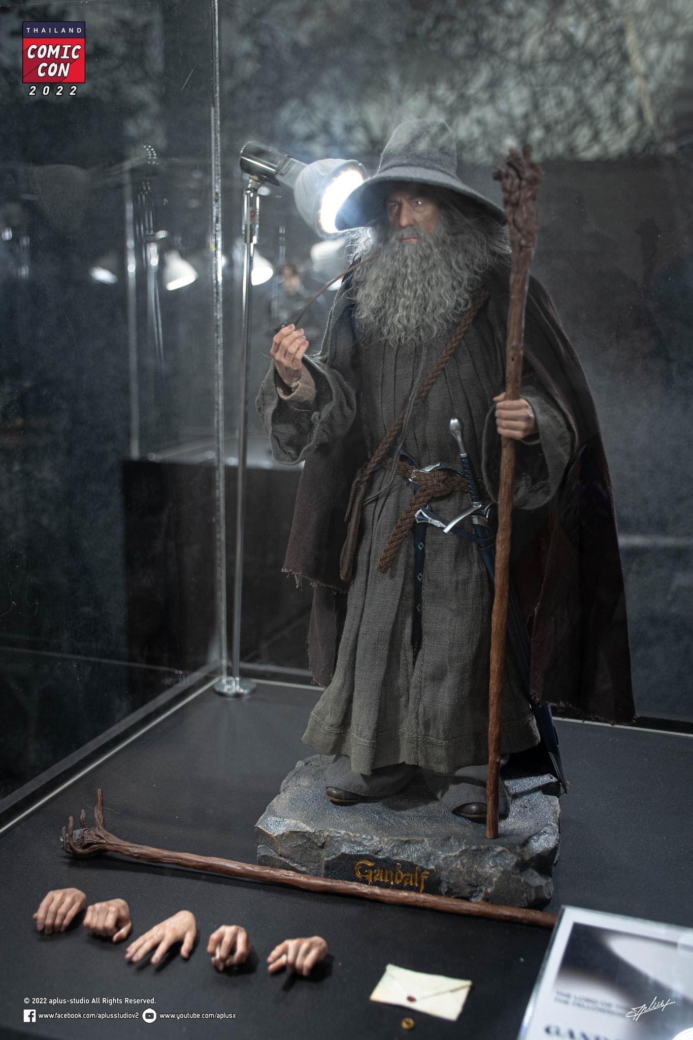The Lord of the Rings : Gandalf the Grey - Page 2 32314210