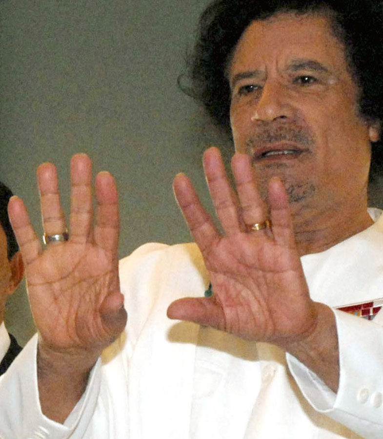 COLONEL GADDAFI - Into the hands of Lybia's former leader! Gaddaf10