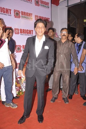 Shah Rukh aux anniversaires Bright10