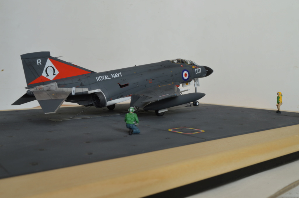 [Airfix] 1/72 - McDonnell-Douglas  Phantom II  FG.1   Royal Navy    - Page 2 Dsc_0051