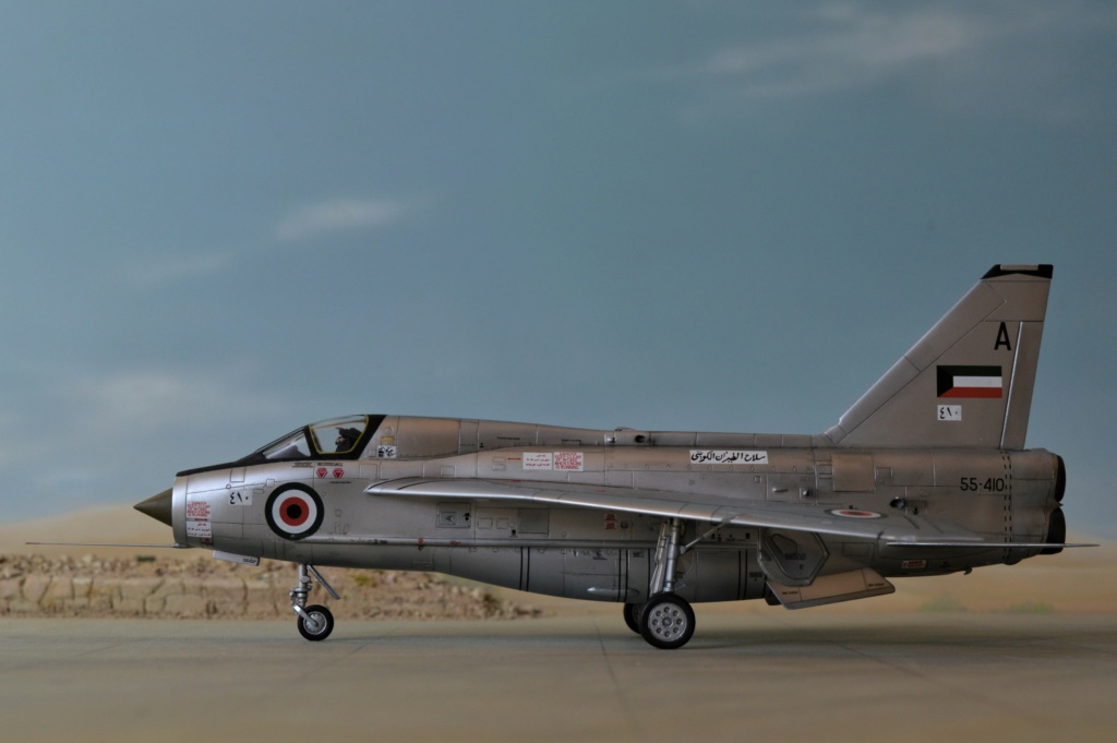 [ Sword + Airfix]  EE Lightning  T-Mk 55  Koweït  Dsc_0467