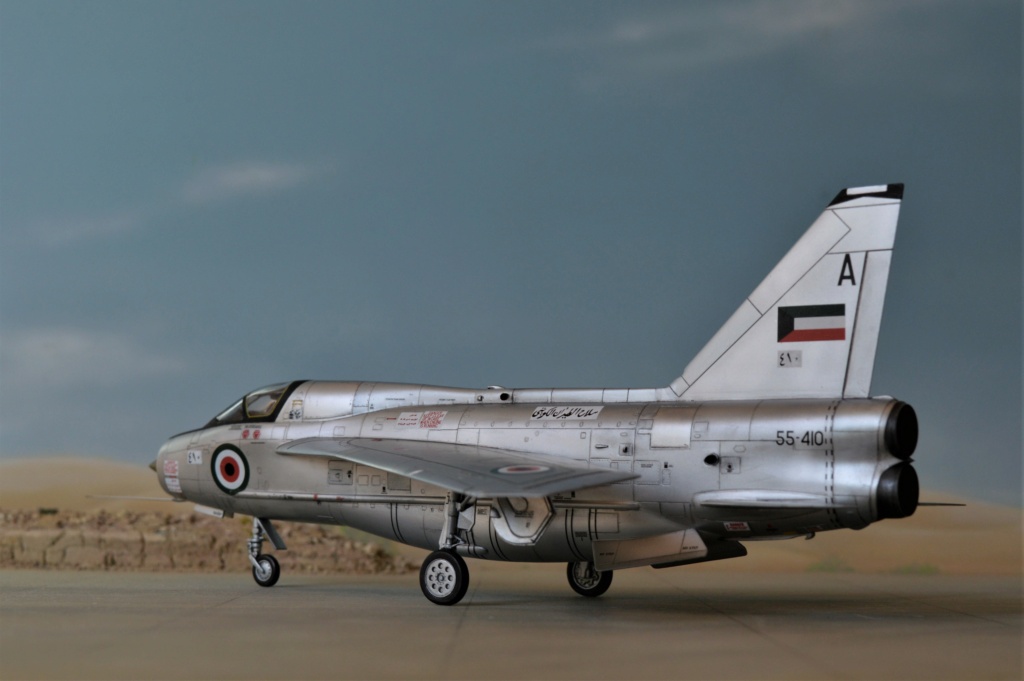 [ Sword + Airfix]  EE Lightning  T-Mk 55  Koweït  Dsc_0469