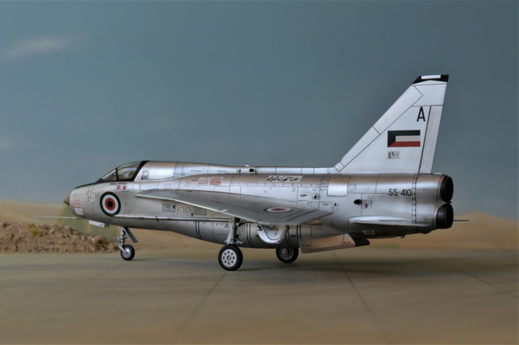 [ Sword + Airfix]  EE Lightning  T-Mk 55  Koweït  Dsc_0472