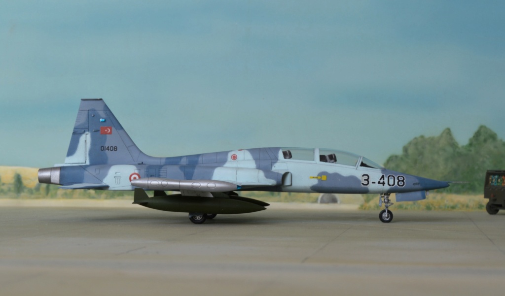 [ ESCI] F-5B Freedom Fighter  Turquie  [ FINI ] Dsc_0770