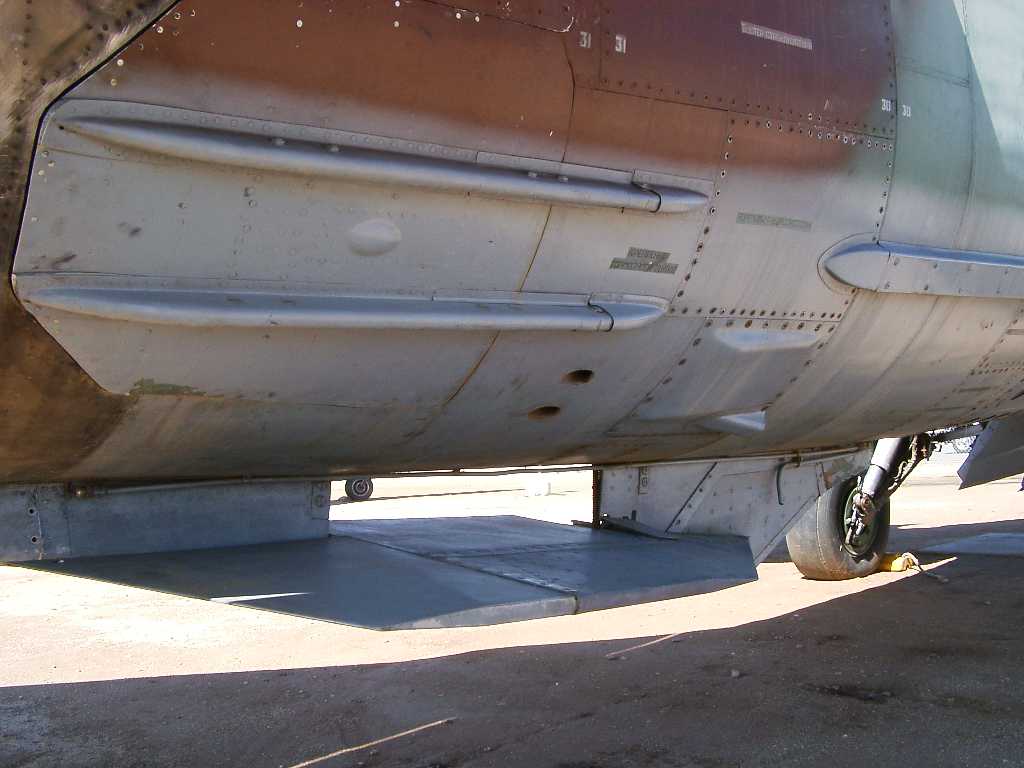  [ KP]  Mig 23-BN  Irak Fuse_s10