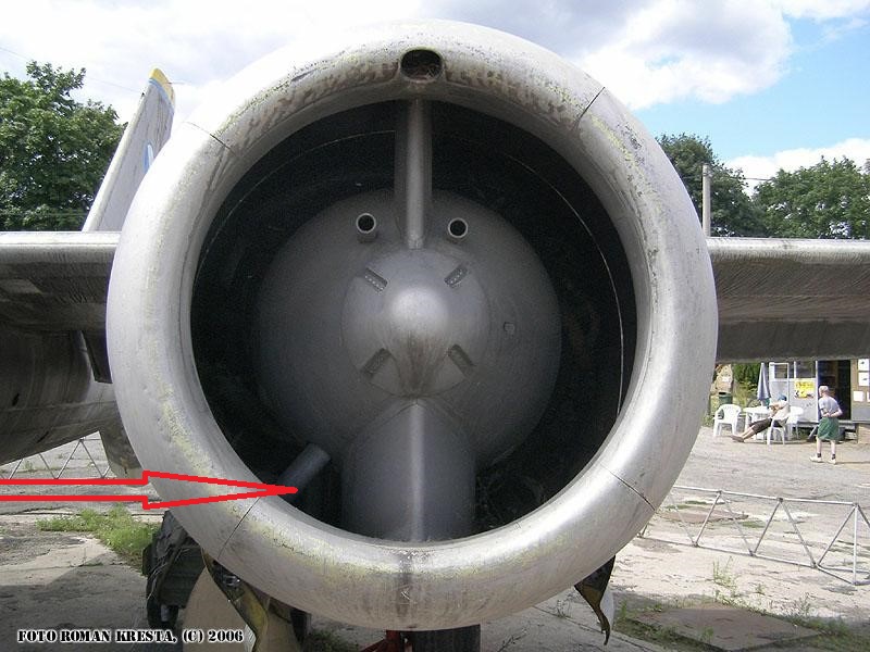 [ Trumpeter]  Ilyushin Il-28 Beagle  Egypte  FINI - Page 2 Il-28_20