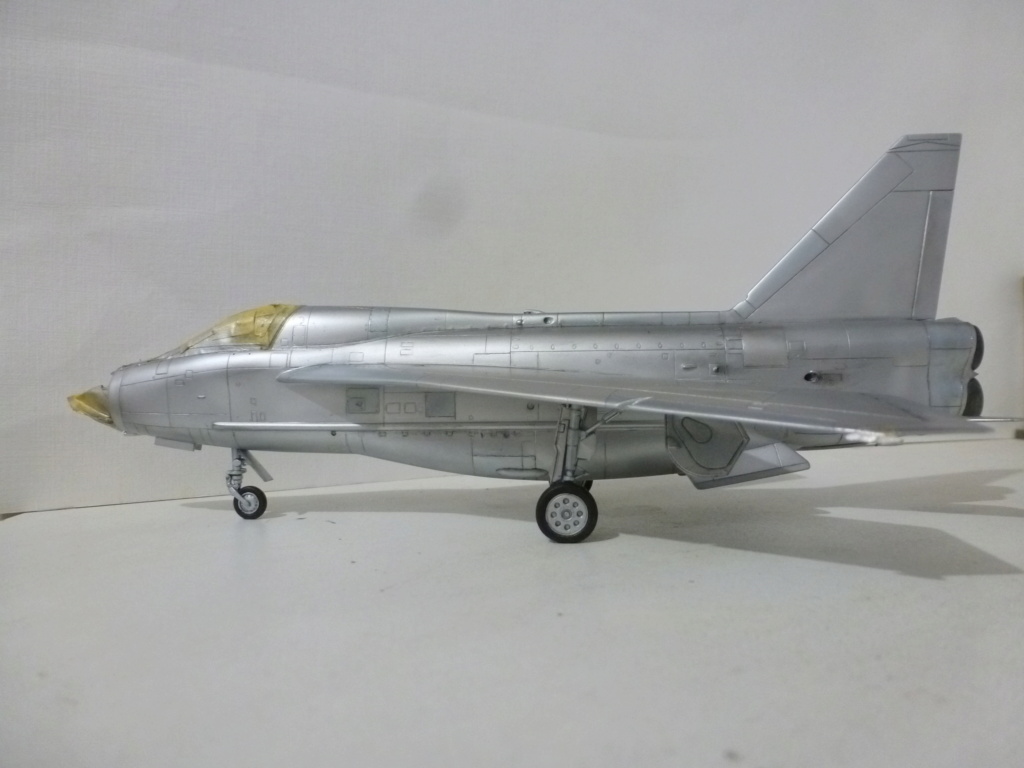 [ Sword + Airfix]  EE Lightning  T-Mk 55  Koweït  P1210811