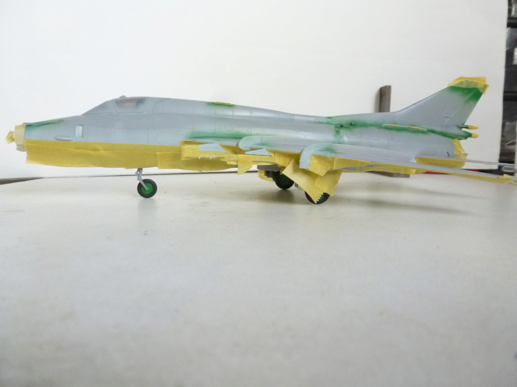 [ Modelsvit] Su-22 M3 J + [ Vespa Model Kit]  South Yemen [FINI] P1260438