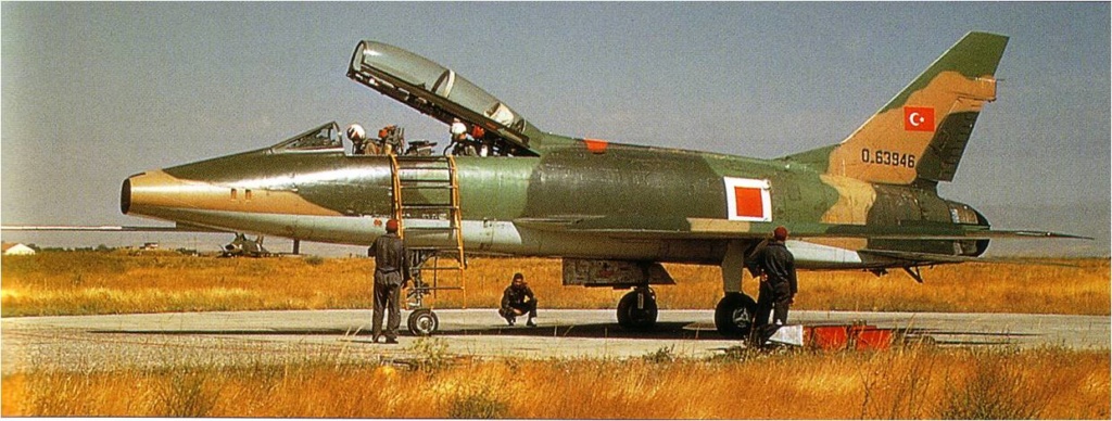 F 100E Super Sabre turc ex-USAF  Italeri  1/72 Safak_10