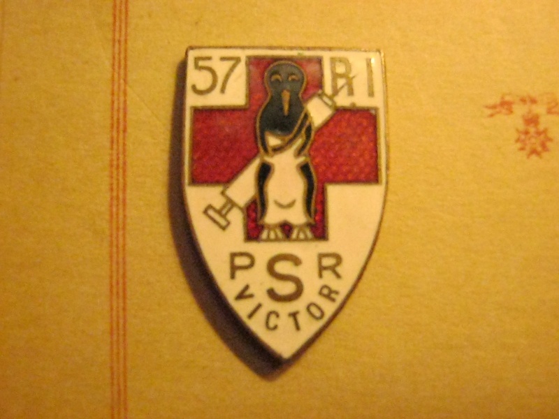 insigne de poste de secours régimentaire. 57 RI Img_0218