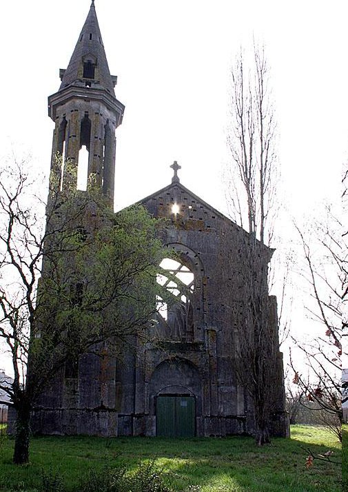 Cette église à une histoire particuliére ,laquelle ? Image_11