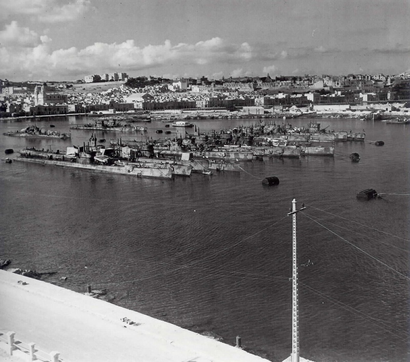 8 septembre 1943,la flotte italienne se rend aux Alliés 1944_s12