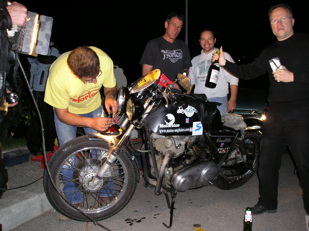 Connaissez-vous Hound Motorcycle à Saint Pardoux (79) ? P1010413