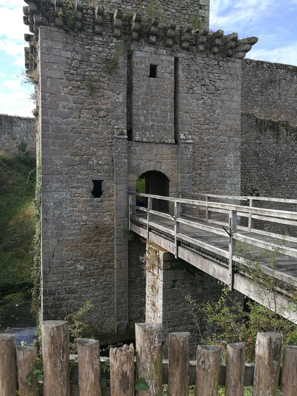 Tiffauges, le château de Gilles de Rais. Img_2030